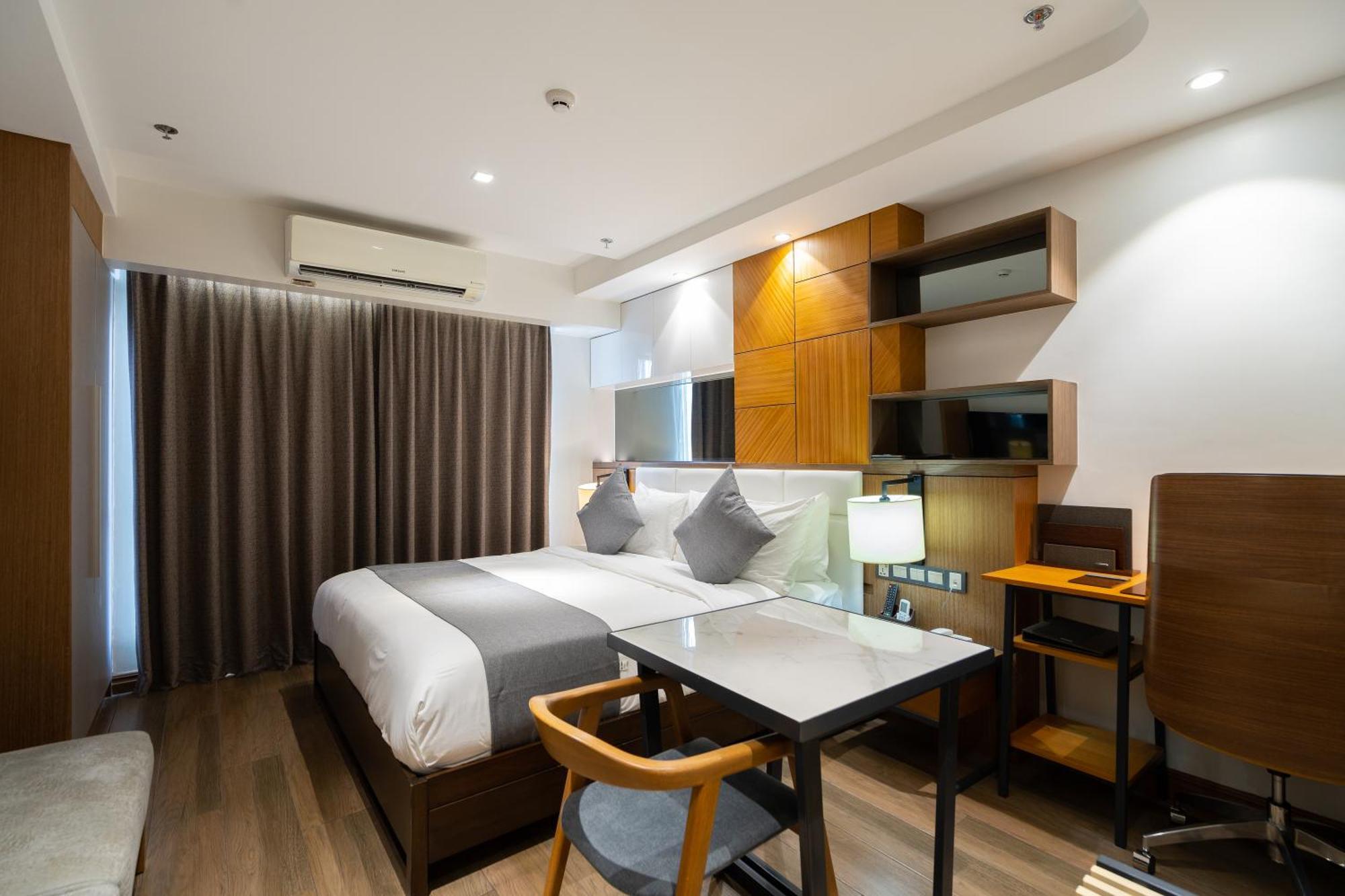One Euphoria Luxe Hotel Angeles Exterior photo